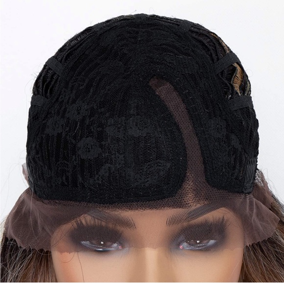 🦄 BLONDE OMBRE  SIDE PART SHORT WAVY BOB LACE FRONT WIG
ARRIVES NEW
💖 - Picture 6 of 7